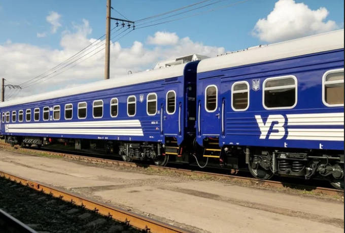 Новини Харкова: скасовано частину приміських поїздів